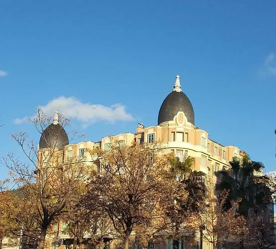 Centre, דירה ניס