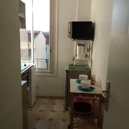 Apartment Centre,