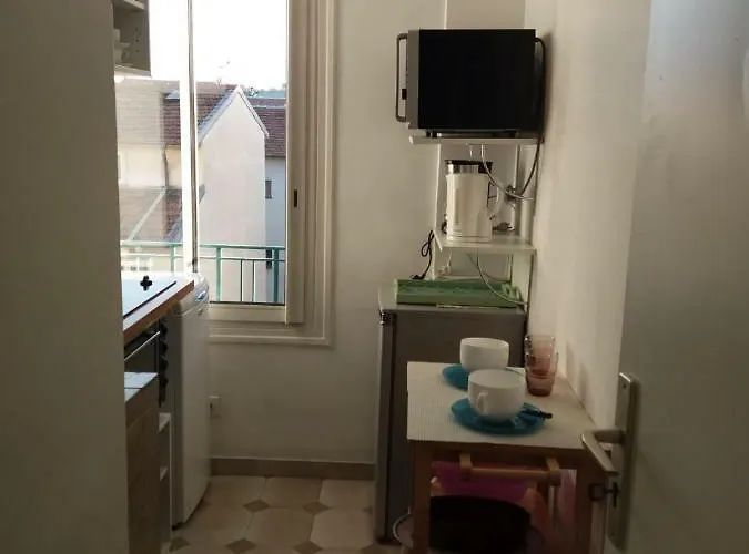 Apartment Centre,